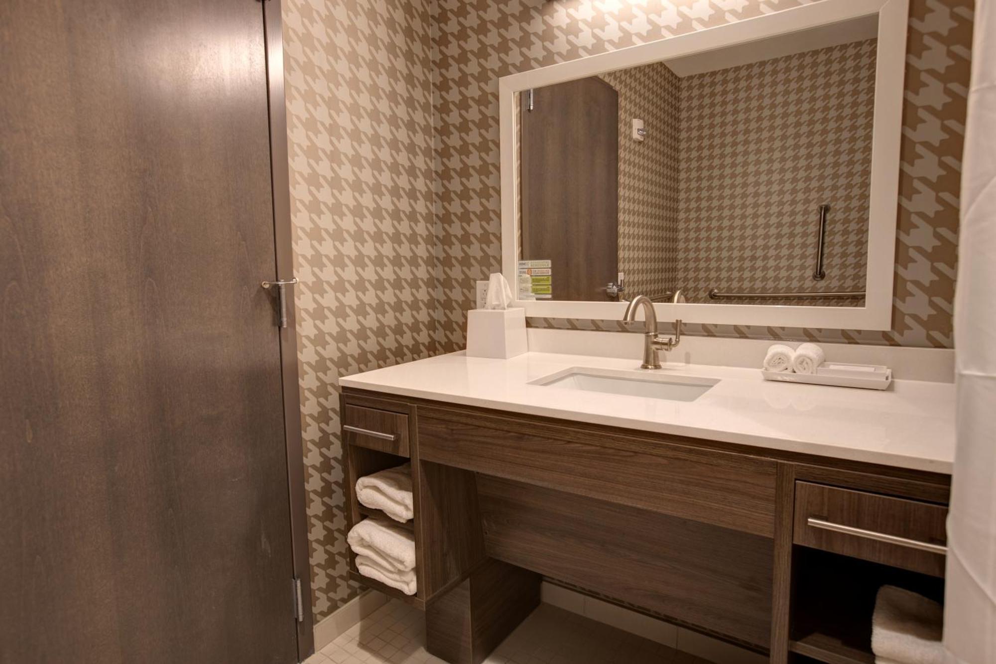 Home2 Suites By Hilton Charlotte Uptown Zewnętrze zdjęcie